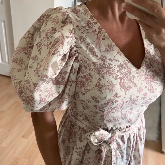 NEW UK BRAND Puff Sleeve Dress with side zipper Brand:Missguided - Picture 6 of 7